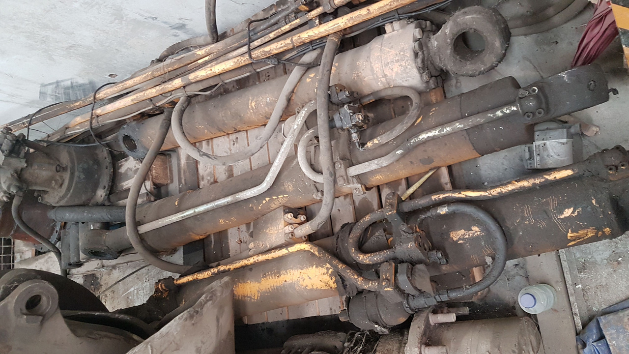 LIEBHERR A904C S/N: WLHZ044ZHZK023635 (2005) - מכונת בנייה: תמונה 4 LIEBHERR A904C S/N: WLHZ044ZHZK023635 (2005) - מכונת בנייה: תמונה 4