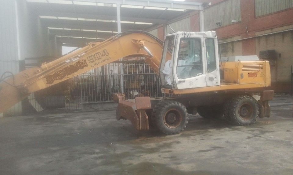 LIEBHERR A904LI S/N: 666-6005 (1998) - מחפר גלגלים: תמונה 1 LIEBHERR A904LI S/N: 666-6005 (1998) - מחפר גלגלים: תמונה 1