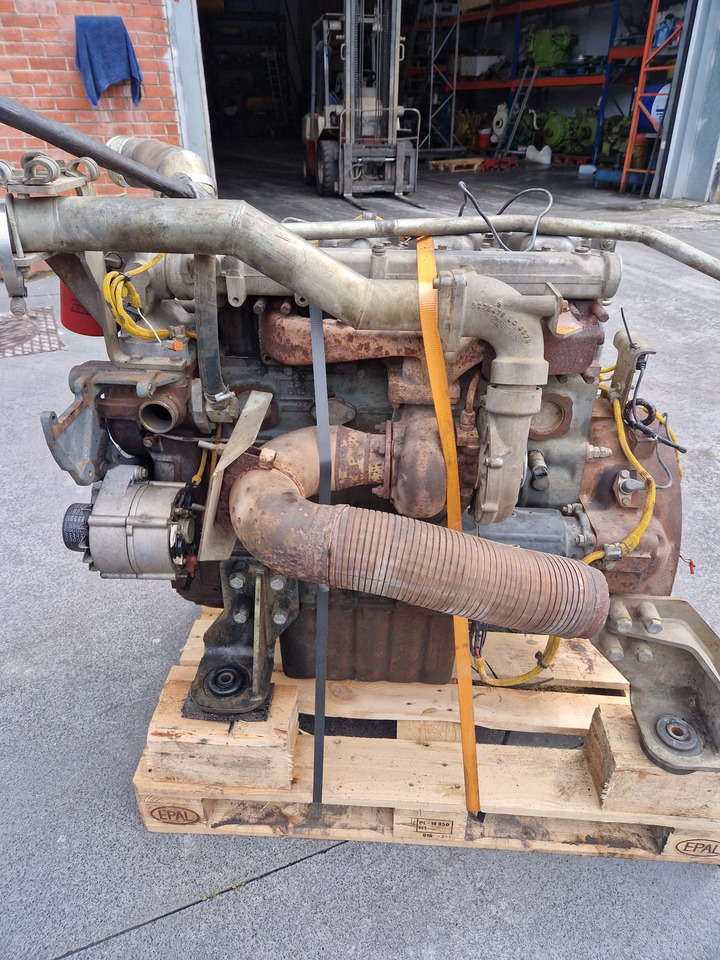 MOTOR LIEBHERR D924TIE 145 KW - מנוע עבור מכונת בנייה: תמונה 3 MOTOR LIEBHERR D924TIE 145 KW - מנוע עבור מכונת בנייה: תמונה 3