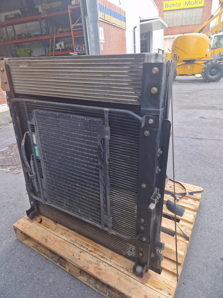 RADIADOR LIEBHERR R914B - רדיאטור עבור מכונת בנייה: תמונה 4 RADIADOR LIEBHERR R914B - רדיאטור עבור מכונת בנייה: תמונה 4