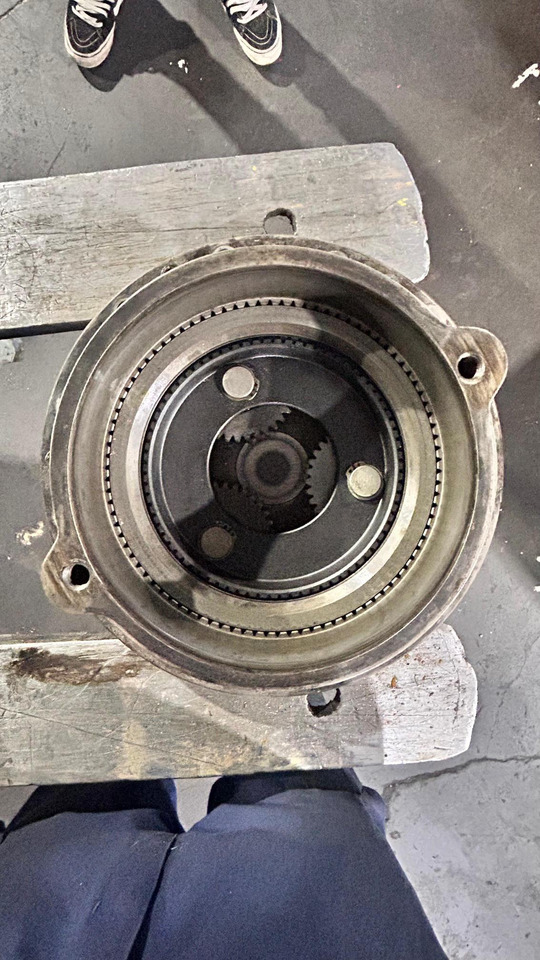 REDUCTOR GIRO SAT 225-220 - מנוע נדנדה עבור מכונת בנייה: תמונה 2 REDUCTOR GIRO SAT 225-220 - מנוע נדנדה עבור מכונת בנייה: תמונה 2