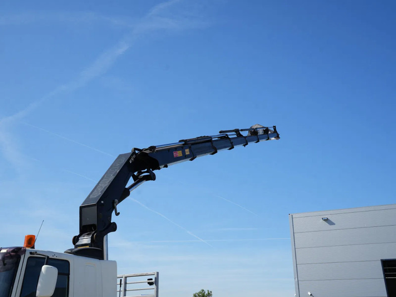 DAF CF 85 FAN Kraanwagen met bak, 47 t. HMF kraan - משאית מנוף: תמונה 2 DAF CF 85 FAN Kraanwagen met bak, 47 t. HMF kraan - משאית מנוף: תמונה 2