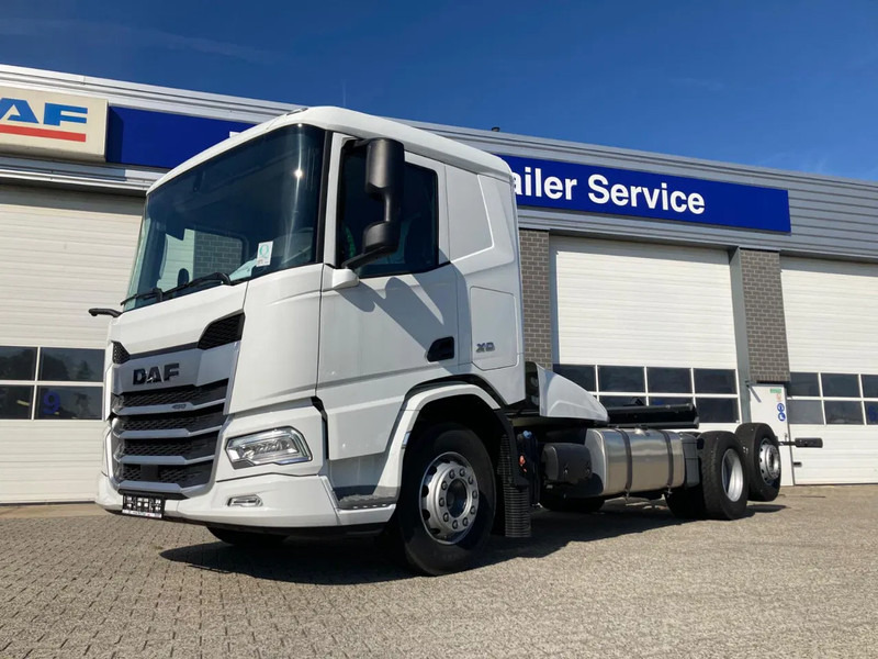 DAF XD 450 FAN CHASSIS SLEEPER CAB PTO STEERING LIFTAXLE 480WB - NEW - משאית עם שלדת תא: תמונה 5 DAF XD 450 FAN CHASSIS SLEEPER CAB PTO STEERING LIFTAXLE 480WB - NEW - משאית עם שלדת תא: תמונה 5
