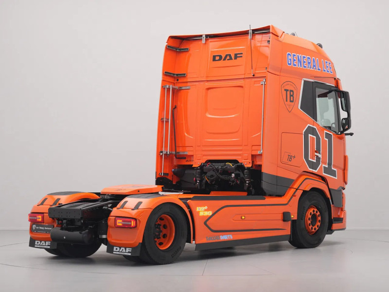 DAF XG+ 530 FT SHOWTRUCK FULL AIR PTO PREP SPEAKERS B3 ALARM ''GENERAL LEE'' - יחידת טרקטור: תמונה 5 DAF XG+ 530 FT SHOWTRUCK FULL AIR PTO PREP SPEAKERS B3 ALARM ''GENERAL LEE'' - יחידת טרקטור: תמונה 5