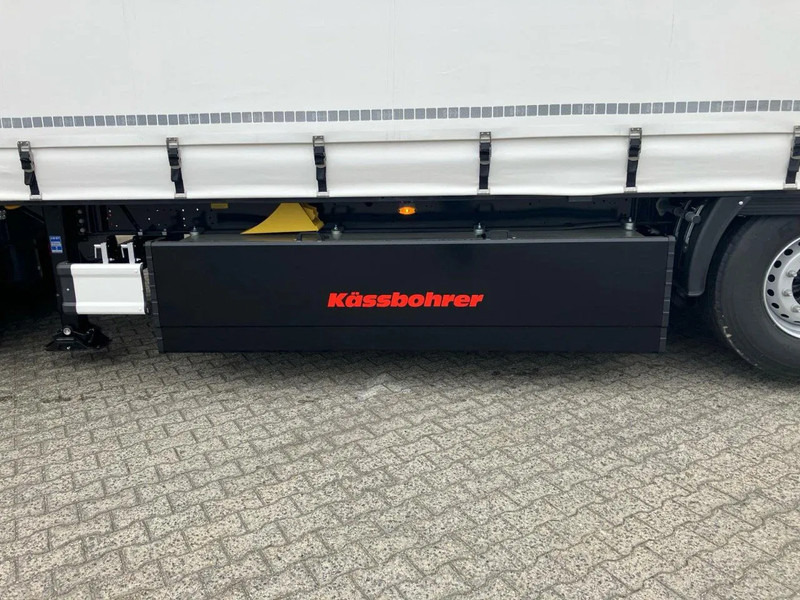 חָדָשׁ סמיטריילר עם וילונות צד Kässbohrer SCS X+ / 90 - 12 / 27 Schuifzeilen multiplex vloer met palletkist 30 Europallets: תמונה 7 חָדָשׁ סמיטריילר עם וילונות צד Kässbohrer SCS X+ / 90 - 12 / 27 Schuifzeilen multiplex vloer met palletkist 30 Europallets: תמונה 7