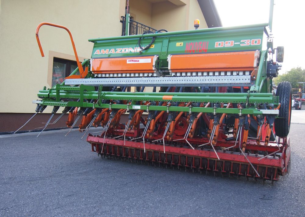 Agregat uprawowo-siewny Amazone HRB 301 I D9-30 2005 Agregat uprawowo siewny KUHN AMAZONE szerokość robocza 3m - מקדחת זריעה משולבת: תמונה 1 Agregat uprawowo-siewny Amazone HRB 301 I D9-30 2005 Agregat uprawowo siewny KUHN AMAZONE szerokość robocza 3m - מקדחת זריעה משולבת: תמונה 1