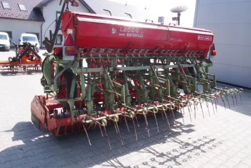 Agregat uprawowo-siewny Kuhn HRB 301 2000 brona aktywna wirująca KUHN NODET - מקדחת זריעה משולבת: תמונה 3 Agregat uprawowo-siewny Kuhn HRB 301 2000 brona aktywna wirująca KUHN NODET - מקדחת זריעה משולבת: תמונה 3