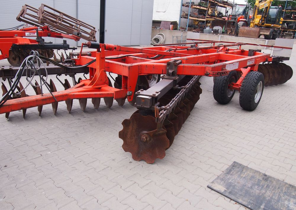 Brona talerzowa GOLZ 5m - משדדת דיסק: תמונה 1 Brona talerzowa GOLZ 5m - משדדת דיסק: תמונה 1