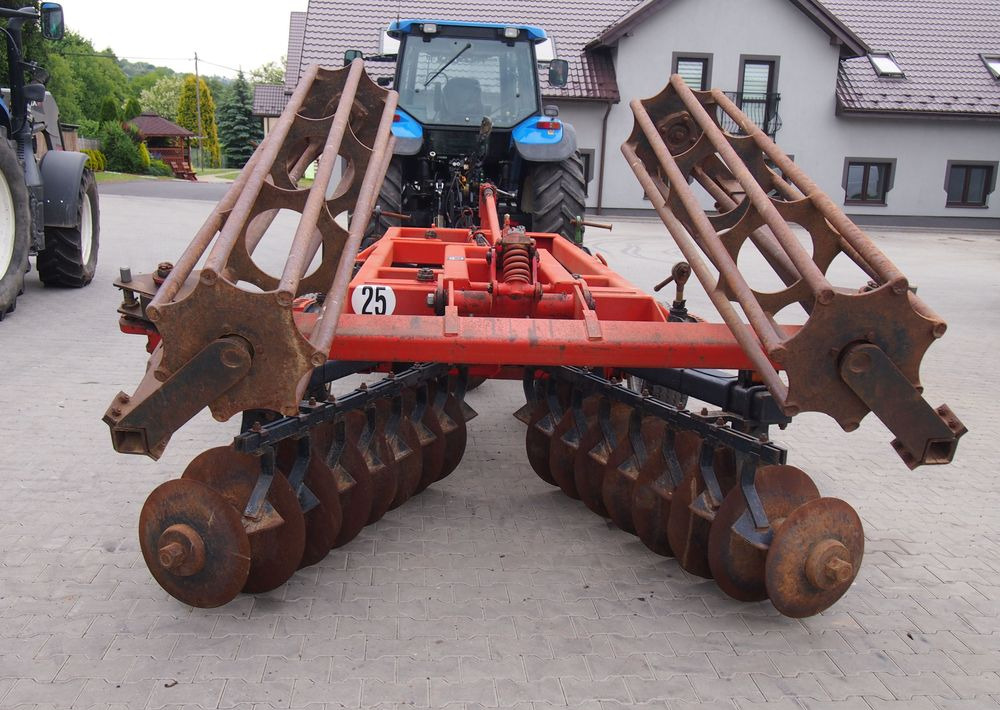 Brona talerzowa GREGOIRE-BESSON talerzówka 3,5m Brona talerzowa 3,5m z wałem - משדדת דיסק: תמונה 4 Brona talerzowa GREGOIRE-BESSON talerzówka 3,5m Brona talerzowa 3,5m z wałem - משדדת דיסק: תמונה 4