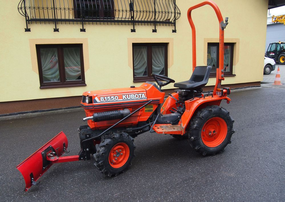 Ciągnik Kubota B1550 1994 traktorek KUBOTA 4x4 19KM - טרקטור חקלאי: תמונה 4 Ciągnik Kubota B1550 1994 traktorek KUBOTA 4x4 19KM - טרקטור חקלאי: תמונה 4