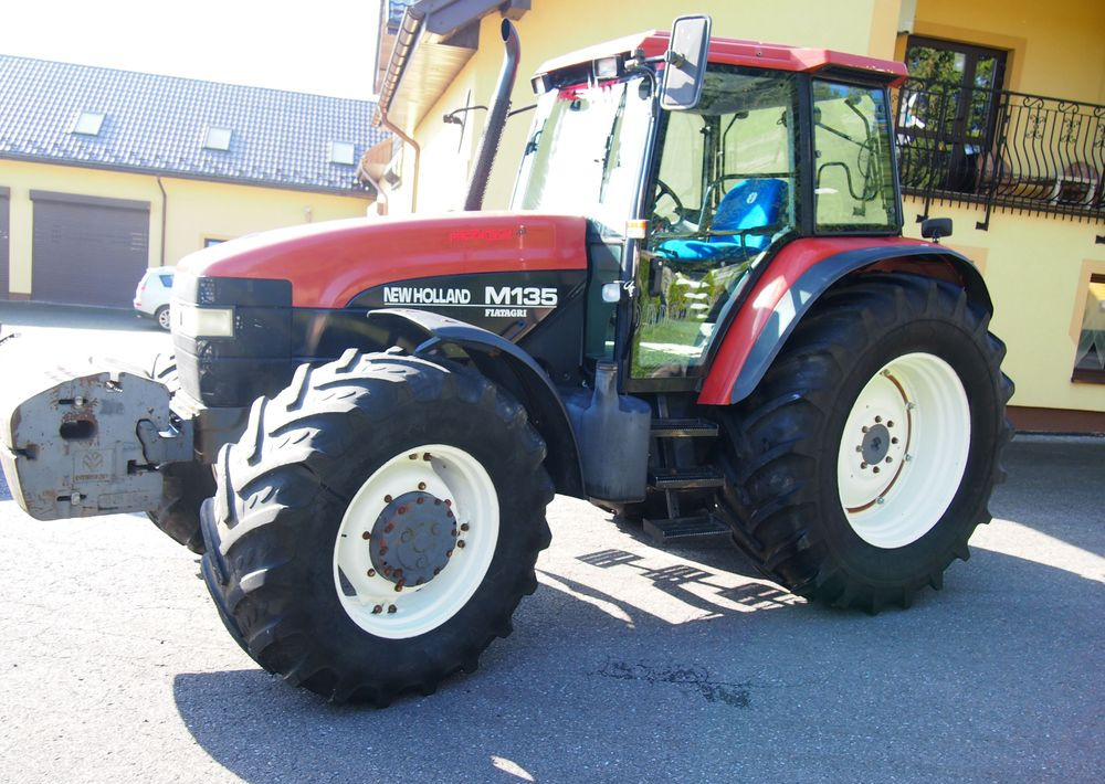 Ciągnik New Holland NH M 135 1998 NEW HOLLAND TM M135 - טרקטור חקלאי: תמונה 5 Ciągnik New Holland NH M 135 1998 NEW HOLLAND TM M135 - טרקטור חקלאי: תמונה 5