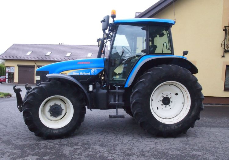 Ciągnik New Holland TM 140 2004 Przedni TUZ - טרקטור חקלאי: תמונה 5 Ciągnik New Holland TM 140 2004 Przedni TUZ - טרקטור חקלאי: תמונה 5