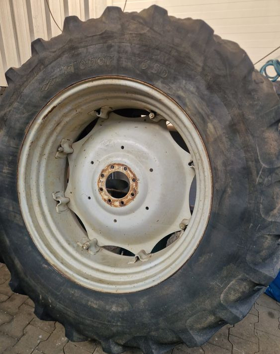 Części do Ciągnika Massey Ferguson MF 3000, 6000 Koła tylne 18,4R38 do ciągnika MF - חבילת גלגלים וצמיגים עבור מכונה חקלאית: תמונה 4 Części do Ciągnika Massey Ferguson MF 3000, 6000 Koła tylne 18,4R38 do ciągnika MF - חבילת גלגלים וצמיגים עבור מכונה חקלאית: תמונה 4