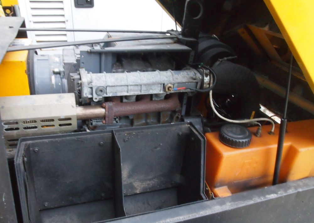 Kompresor Ingersoll Rand IR P130WD 2000 Kompresor Ingersoll Rand P130WD 30 kW - מדחס אוויר: תמונה 4 Kompresor Ingersoll Rand IR P130WD 2000 Kompresor Ingersoll Rand P130WD 30 kW - מדחס אוויר: תמונה 4