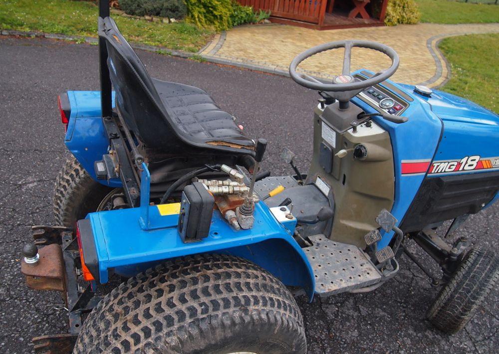 Kosiarka traktorek Iseki TMG T18 1995 hydro Diesel - מכסחת גינה: תמונה 3 Kosiarka traktorek Iseki TMG T18 1995 hydro Diesel - מכסחת גינה: תמונה 3