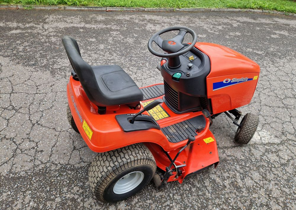 Kosiarka traktorek Simplicity Regent 18,5 Kosiarka Simplicity - מכסחת גינה: תמונה 4 Kosiarka traktorek Simplicity Regent 18,5 Kosiarka Simplicity - מכסחת גינה: תמונה 4