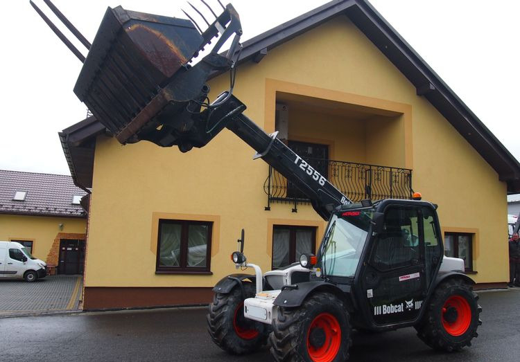 Ładowarka teleskopowa Bobcat T2556 2005 Ładowarka teleskopowa BOBCAT - מפעיל טלסקופי: תמונה 1 Ładowarka teleskopowa Bobcat T2556 2005 Ładowarka teleskopowa BOBCAT - מפעיל טלסקופי: תמונה 1