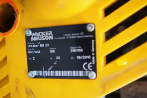 ציוד בנייה Młot wyburzeniowy Wacker BH23 2010 spalinowy: תמונה 9