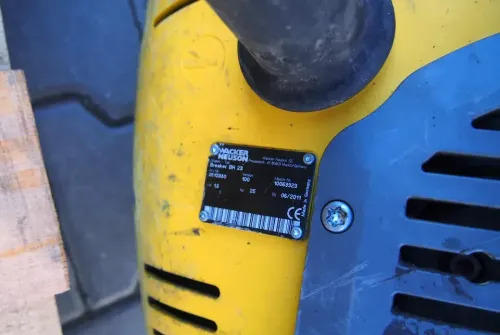ציוד בנייה Młot wyburzeniowy Wacker BH23 2010 spalinowy: תמונה 8