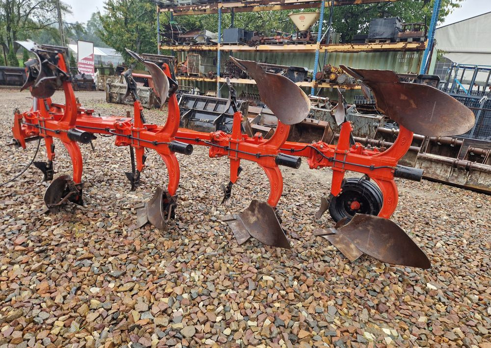 Pług obrotowy GREGOIRE-BESSON 2002 Pług 4 skibowy obrotowy Gregoire-Besson - מחרשה: תמונה 3 Pług obrotowy GREGOIRE-BESSON 2002 Pług 4 skibowy obrotowy Gregoire-Besson - מחרשה: תמונה 3