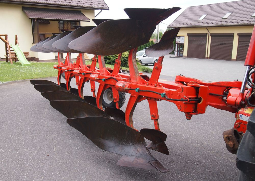 Pług obrotowy Kuhn Kuhn Vari-Master 150 4+1 Pług obracany Kuhn Vari-Master 150 4+1 - מחרשה: תמונה 5 Pług obrotowy Kuhn Kuhn Vari-Master 150 4+1 Pług obracany Kuhn Vari-Master 150 4+1 - מחרשה: תמונה 5