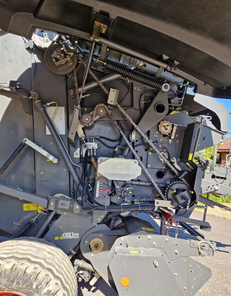 מכונת צרור עגולה Prasa Claas VARIANT 380 RC  2014 Prasa rolująca z nożami i opuszczana podłoga: תמונה 18