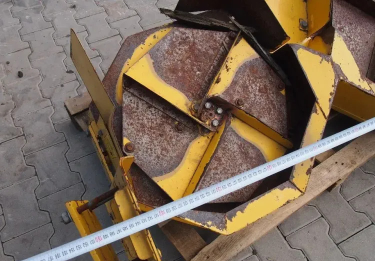 Rozrzutnik plew słomy do NEW HOLLAND , JOHN DEERE , CLAAS - חלקי חילוף עבור מכונה חקלאית: תמונה 2 Rozrzutnik plew słomy do NEW HOLLAND , JOHN DEERE , CLAAS - חלקי חילוף עבור מכונה חקלאית: תמונה 2