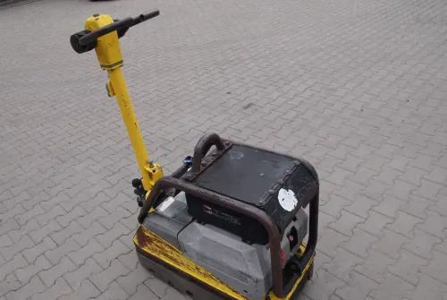 Ubijarka Wacker 4045 2011 - לוח רטט: תמונה 1 Ubijarka Wacker 4045 2011 - לוח רטט: תמונה 1
