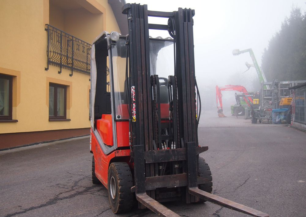 Wózek widłowy Toyota 8f 2011 TRIPLEX - מלגזת LPG: תמונה 3 Wózek widłowy Toyota 8f 2011 TRIPLEX - מלגזת LPG: תמונה 3