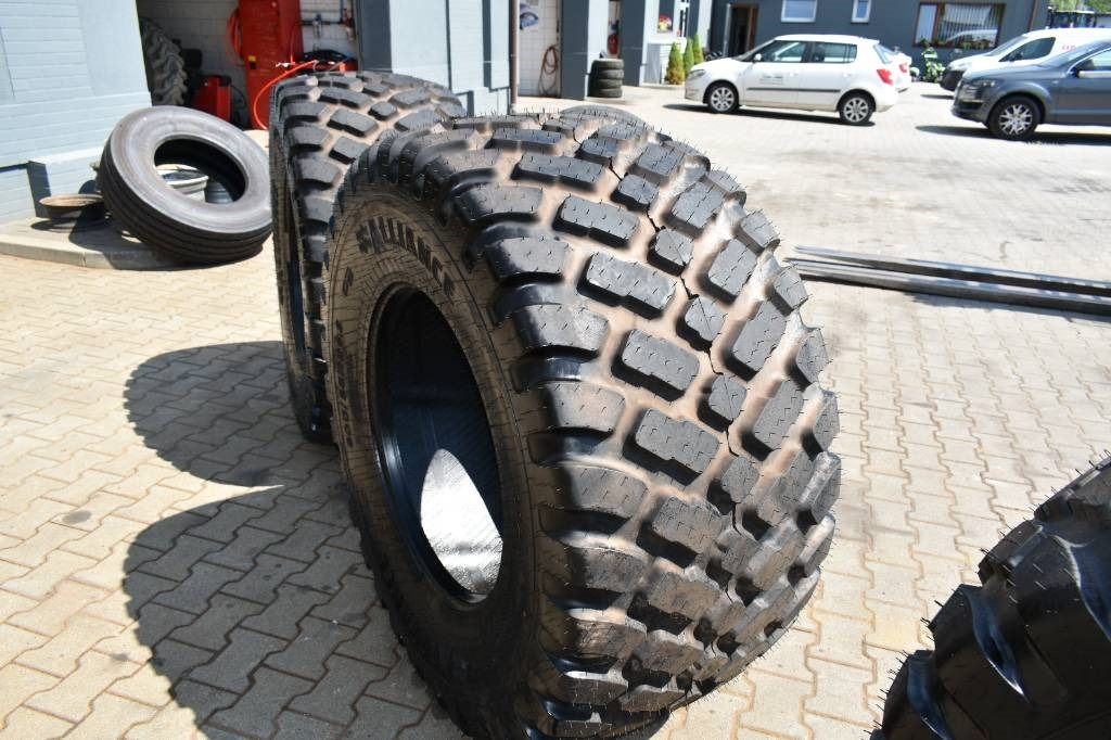 Alliance 600/55R26.5 / 882/ 165D /Steel Belted TL - צמיג עבור מכונה חקלאית: תמונה 5 Alliance 600/55R26.5 / 882/ 165D /Steel Belted TL - צמיג עבור מכונה חקלאית: תמונה 5