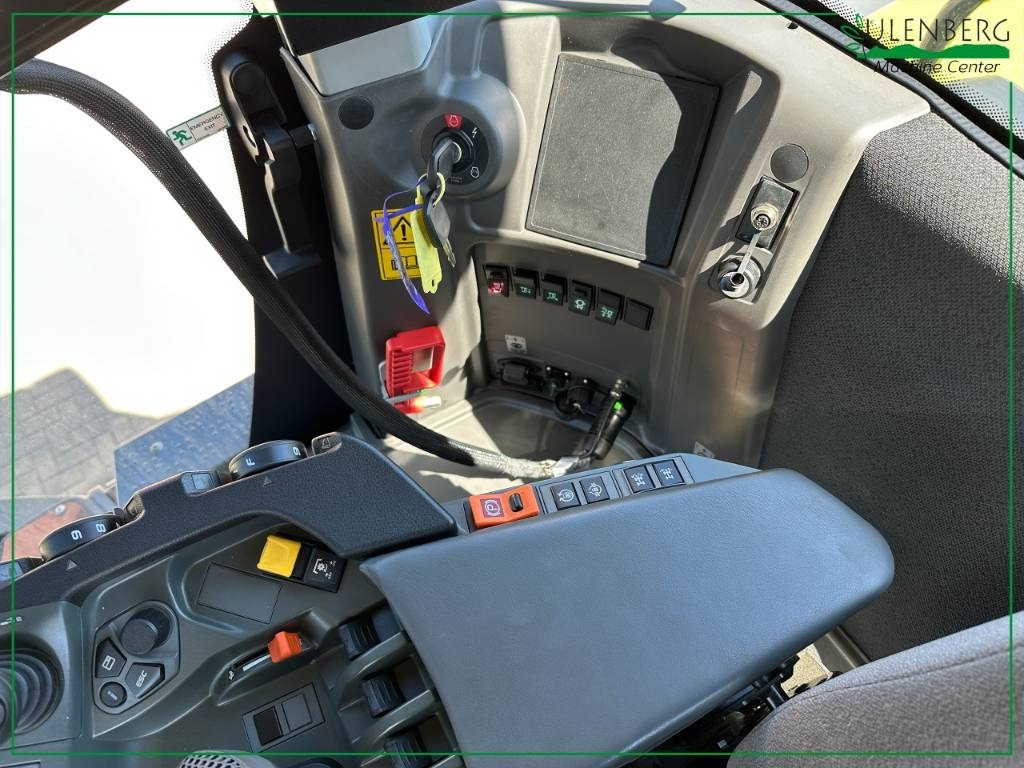 טרקטור חקלאי Claas Xerion 5000 Trac VC: תמונה 7