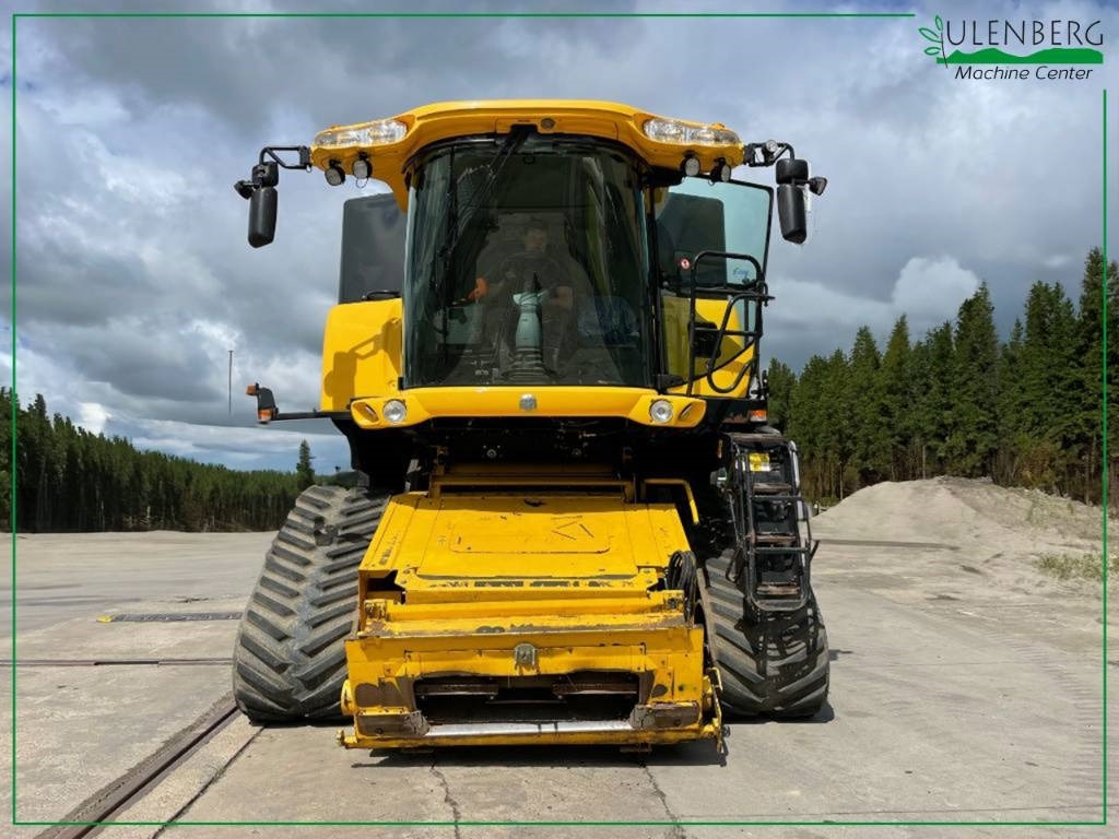 New Holland CR9090 - מקצרת קומבינה: תמונה 2 New Holland CR9090 - מקצרת קומבינה: תמונה 2