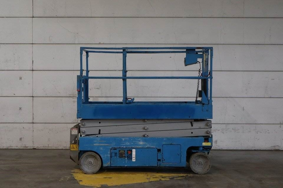 Genie GS2032 - מעלית מספריים: תמונה 1 Genie GS2032 - מעלית מספריים: תמונה 1