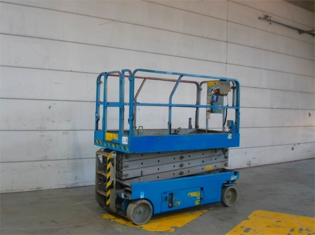 Genie GS2646 - מעלית מספריים: תמונה 3 Genie GS2646 - מעלית מספריים: תמונה 3