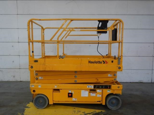 Haulotte Compact 10 - מעלית מספריים: תמונה 1 Haulotte Compact 10 - מעלית מספריים: תמונה 1