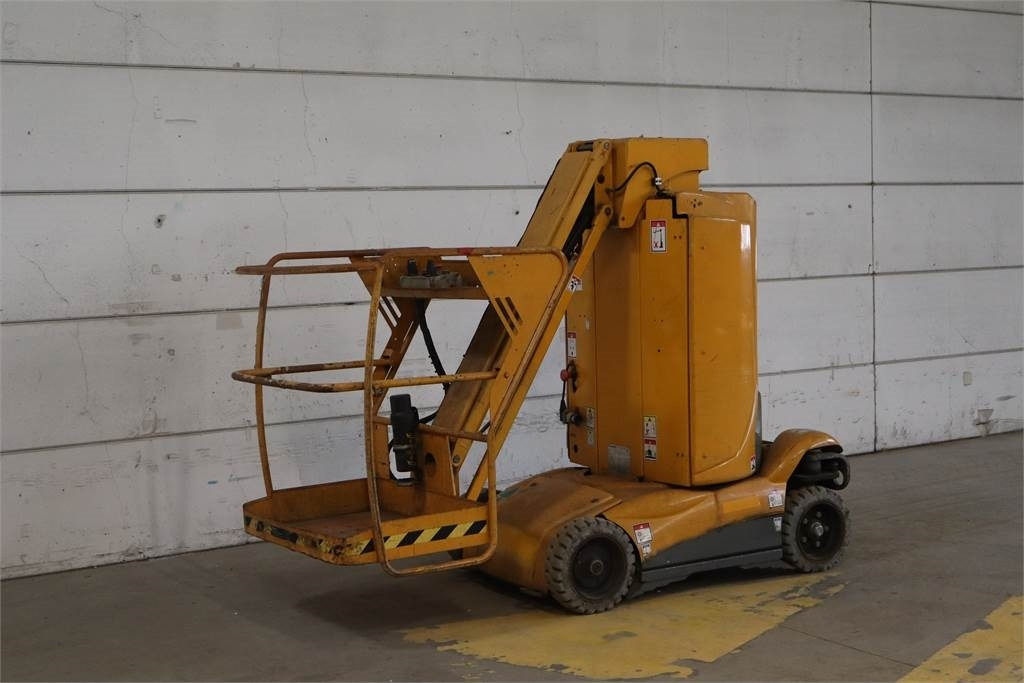 Haulotte STAR 10 - מעלית תורן אנכית: תמונה 2 Haulotte STAR 10 - מעלית תורן אנכית: תמונה 2