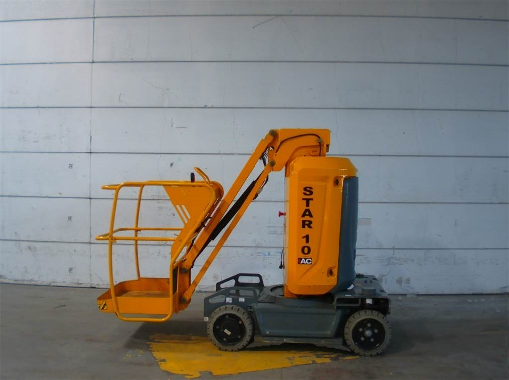 Haulotte STAR 10 - מעלית תורן אנכית: תמונה 1 Haulotte STAR 10 - מעלית תורן אנכית: תמונה 1
