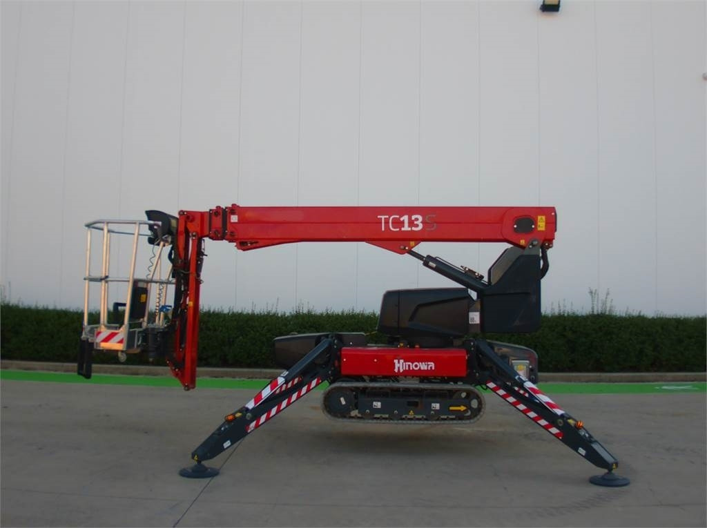 Hinowa TC13S - מוט טלסקופי, במת הרמה ספיידר: תמונה 1 Hinowa TC13S - מוט טלסקופי, במת הרמה ספיידר: תמונה 1