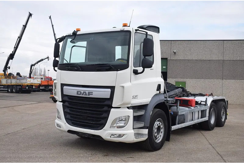 DAF CF 460 - משאית הרמת וו: תמונה 2 DAF CF 460 - משאית הרמת וו: תמונה 2