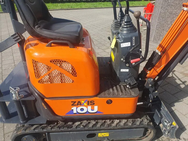 Hitachi ZX10U - 6 serie - 33 working hours - - מיני מחפר: תמונה 3 Hitachi ZX10U - 6 serie - 33 working hours - - מיני מחפר: תמונה 3
