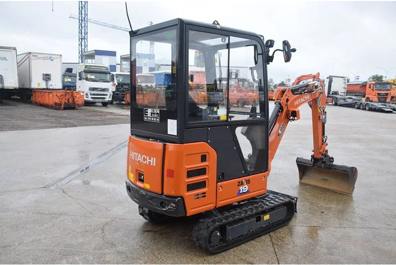 Hitachi ZX19.6 CR - מיני מחפר: תמונה 5 Hitachi ZX19.6 CR - מיני מחפר: תמונה 5