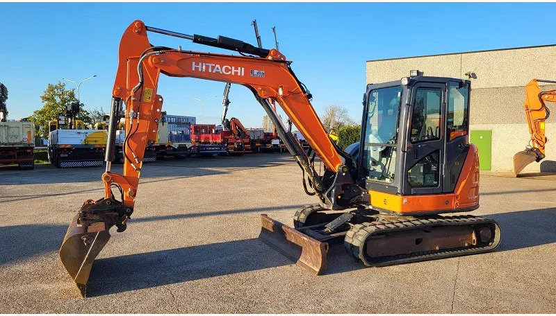 Hitachi ZX65USB-5A CLR - מחפר סורק: תמונה 1 Hitachi ZX65USB-5A CLR - מחפר סורק: תמונה 1