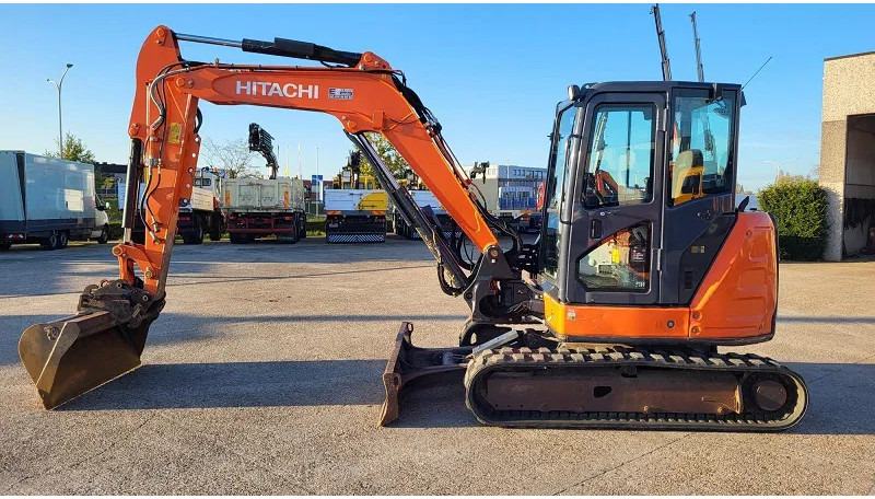 Hitachi ZX65USB-5A CLR - מחפר סורק: תמונה 2 Hitachi ZX65USB-5A CLR - מחפר סורק: תמונה 2