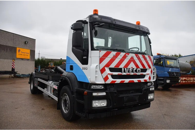 Iveco Stralis 330 - משאית הרמת וו: תמונה 3 Iveco Stralis 330 - משאית הרמת וו: תמונה 3