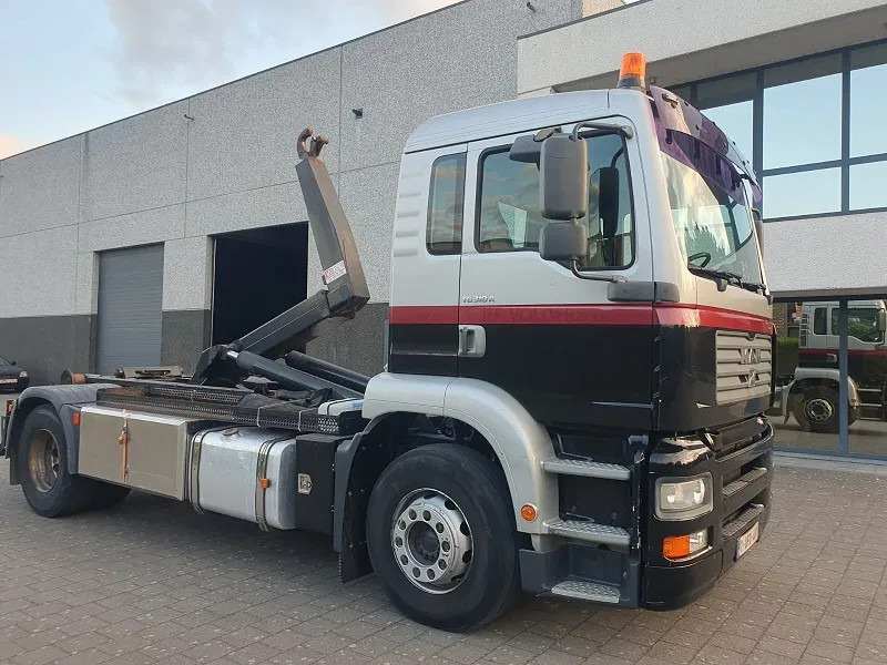 MAN TG 310 A - משאית הרמת וו: תמונה 1 MAN TG 310 A - משאית הרמת וו: תמונה 1