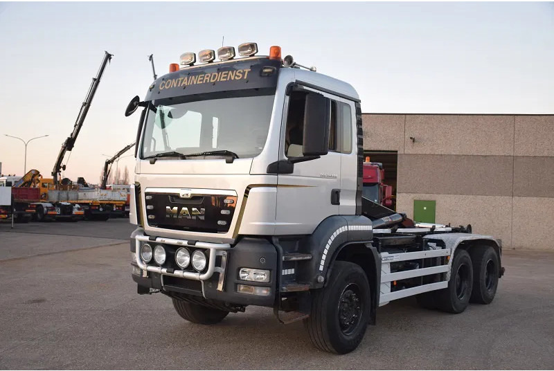 MAN TGS 33.400 - משאית הרמת וו: תמונה 2 MAN TGS 33.400 - משאית הרמת וו: תמונה 2