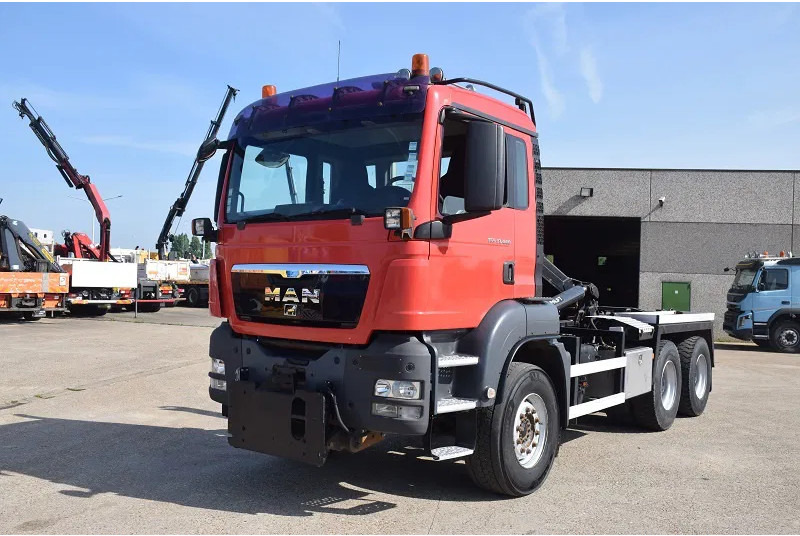MAN TGS 33.440 - משאית הרמת וו: תמונה 3 MAN TGS 33.440 - משאית הרמת וו: תמונה 3