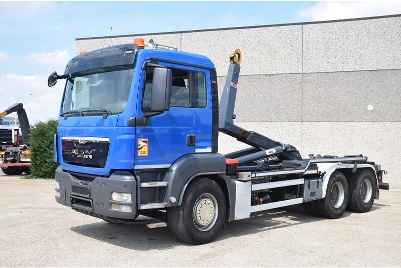 MAN TGS 33.440 - משאית הרמת וו: תמונה 1 MAN TGS 33.440 - משאית הרמת וו: תמונה 1