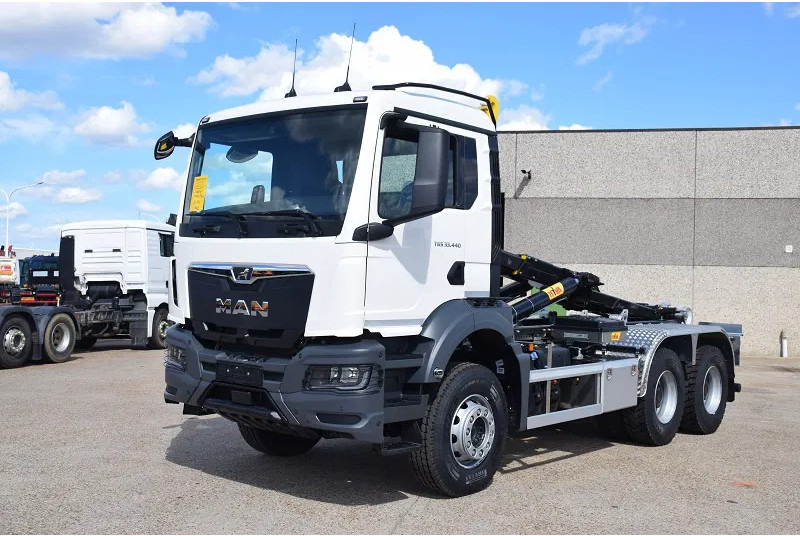 MAN TGS 33.440 - משאית הרמת וו: תמונה 2 MAN TGS 33.440 - משאית הרמת וו: תמונה 2