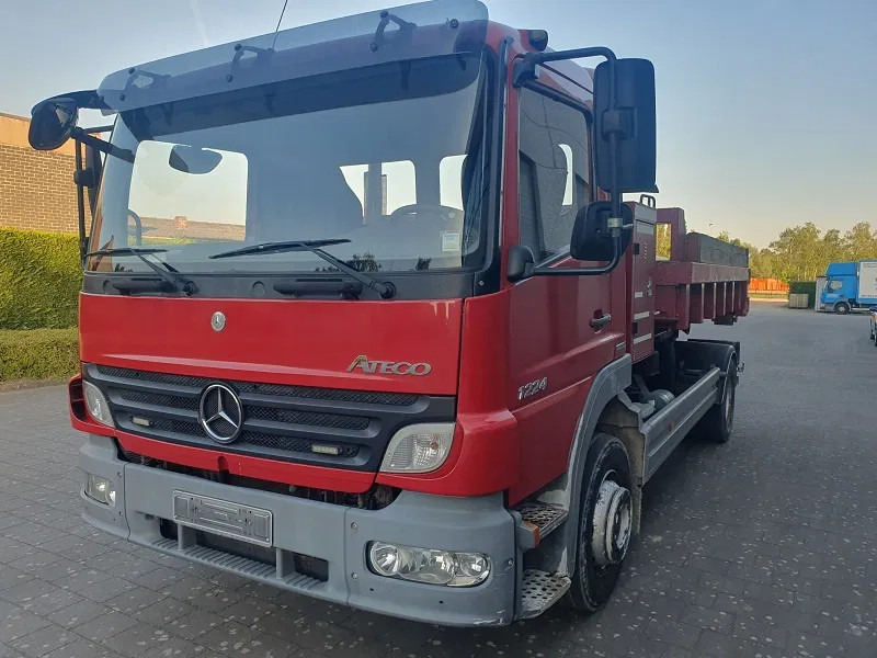 Mercedes-Benz Atego 1224 - משאית הרמת וו: תמונה 3 Mercedes-Benz Atego 1224 - משאית הרמת וו: תמונה 3